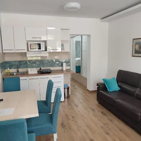 Mici Suncani Breg Appartement *